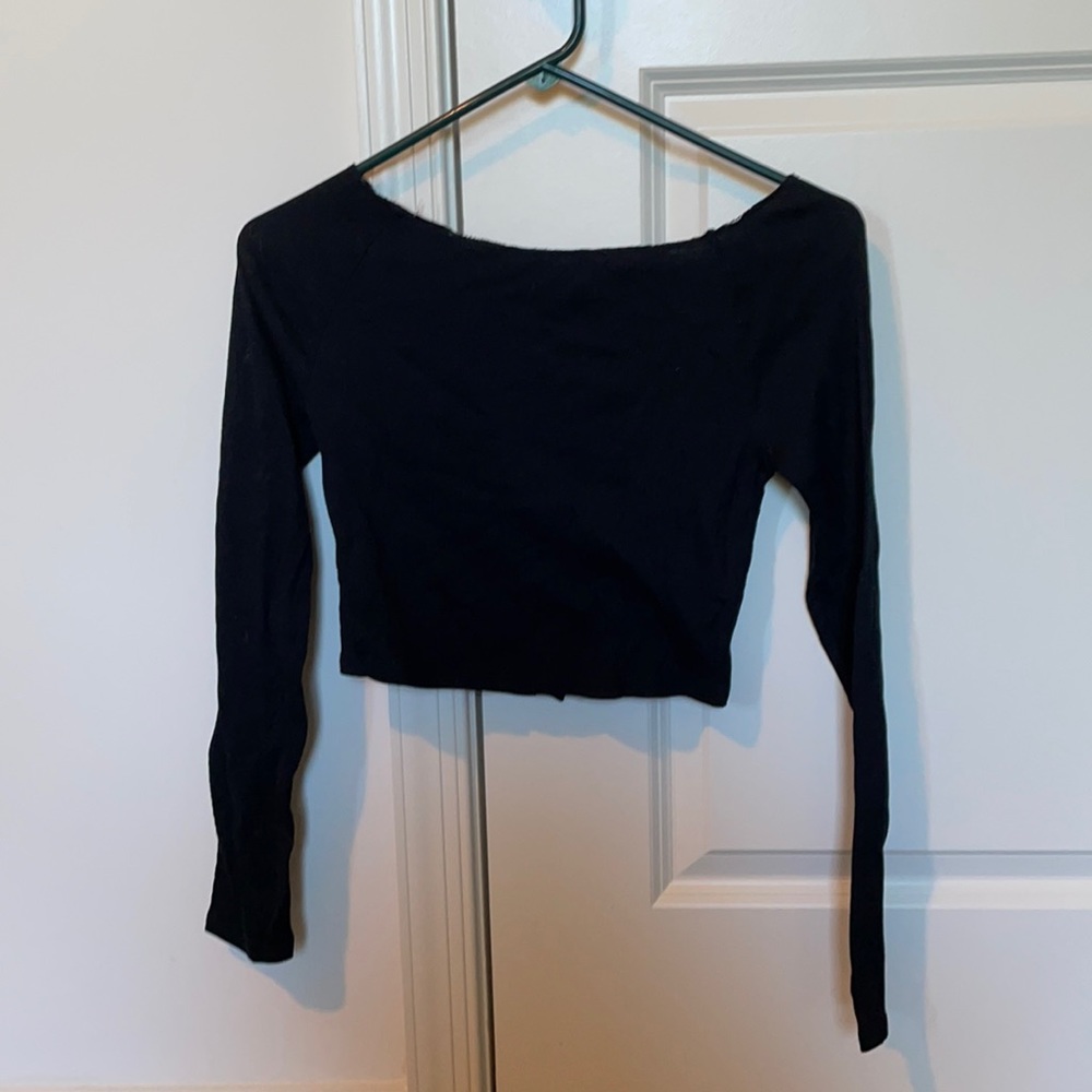 Cropped long sleeve t shirt